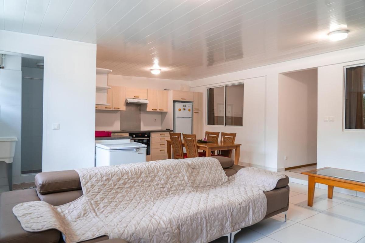 Grand F4, Papeete Frant de Mer TEAVA - B&B