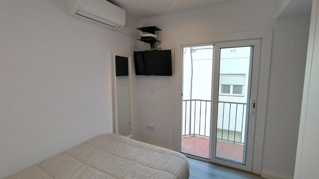 Rosesapparts Estudios & Parking - Ferienwohnung