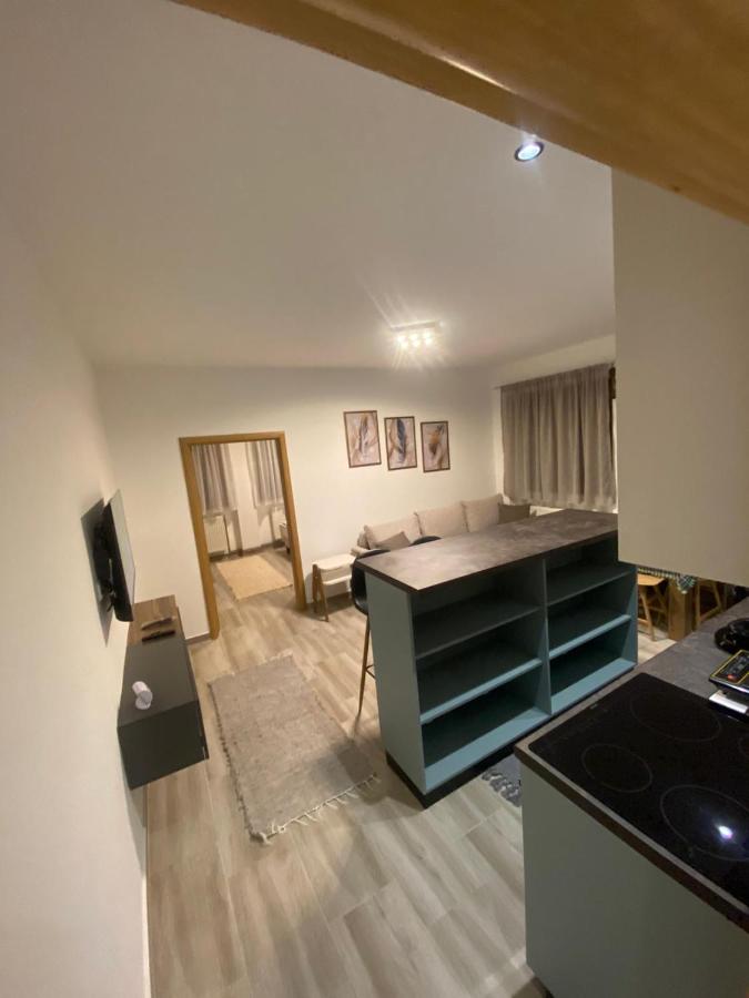 Astra stan kraljevo - B&B Kraljevo