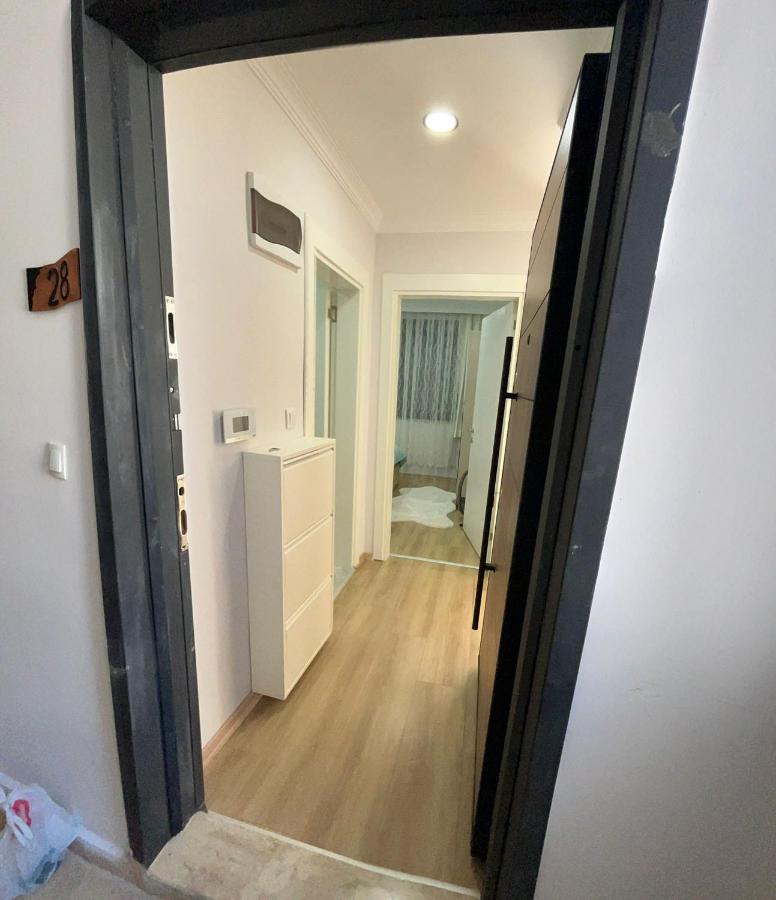 By Lotus Side - Comfortable Luxury Apartment with Pool - B&B Side