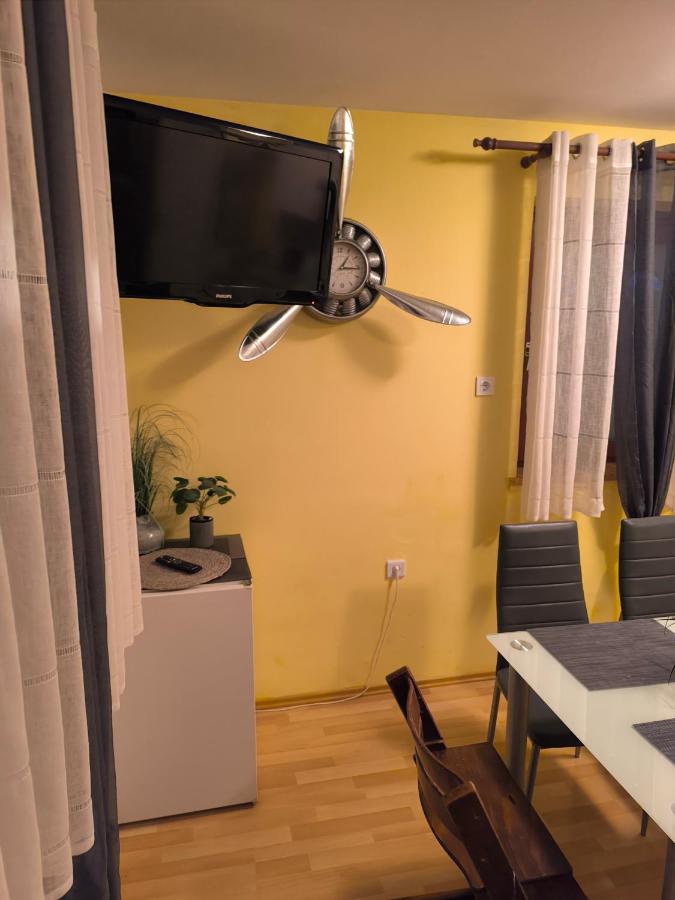 Apartma Dian - B&B