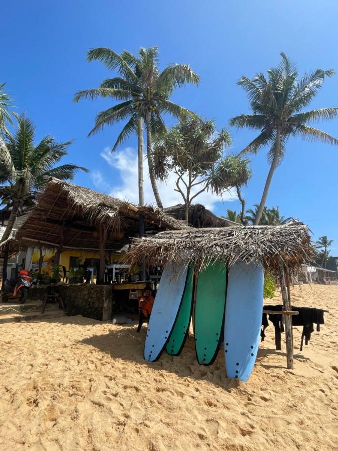 Bandula's Homestay - Bed and Breakfast Hikkaduwa