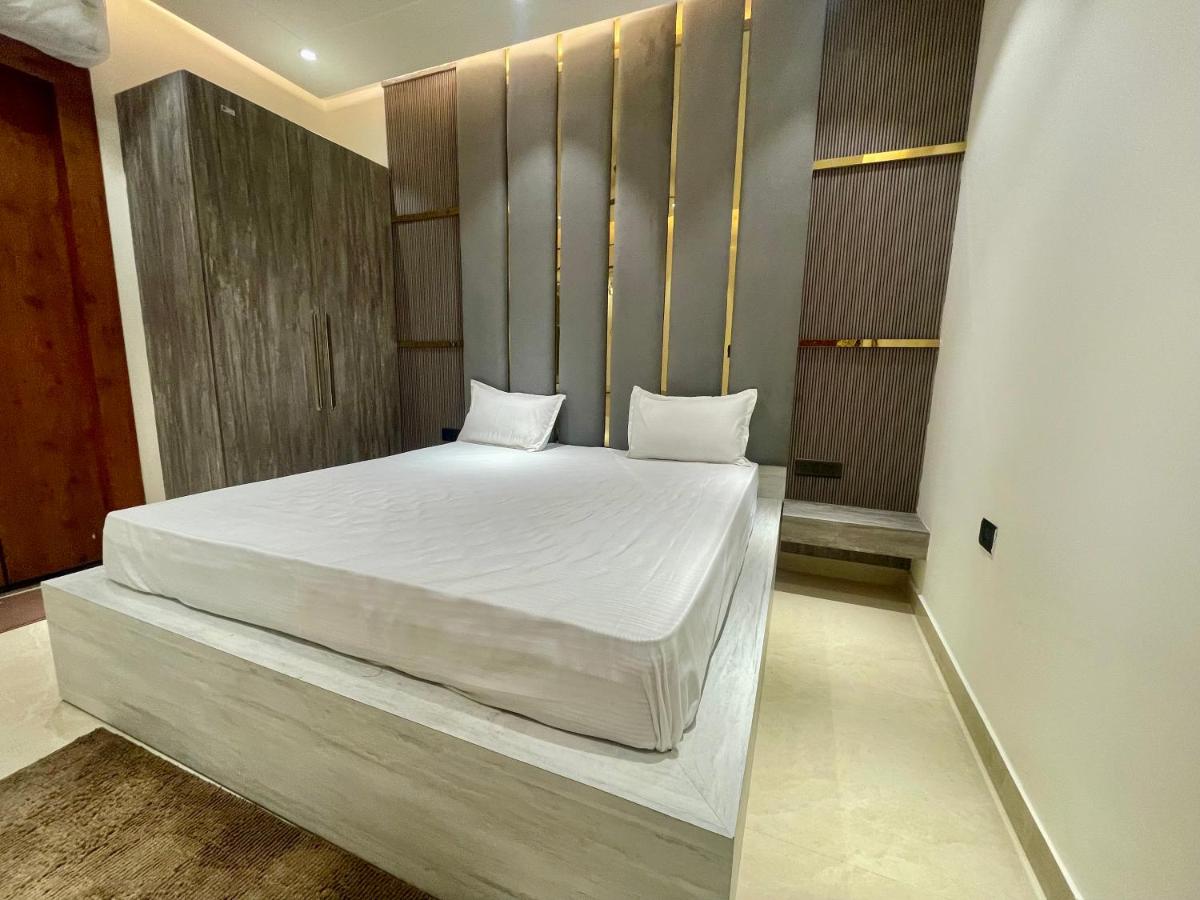 One-Bedroom Apartment with River View