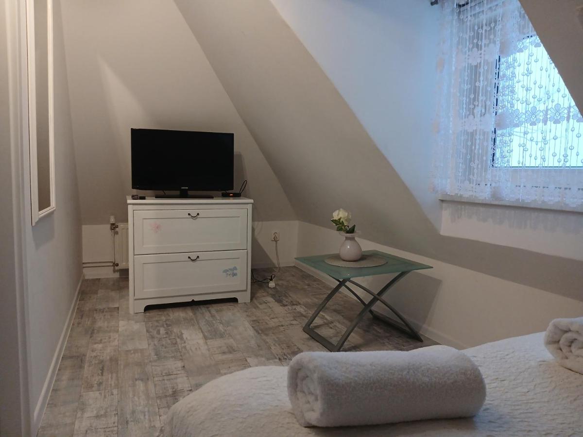 Apartment mit Balkon