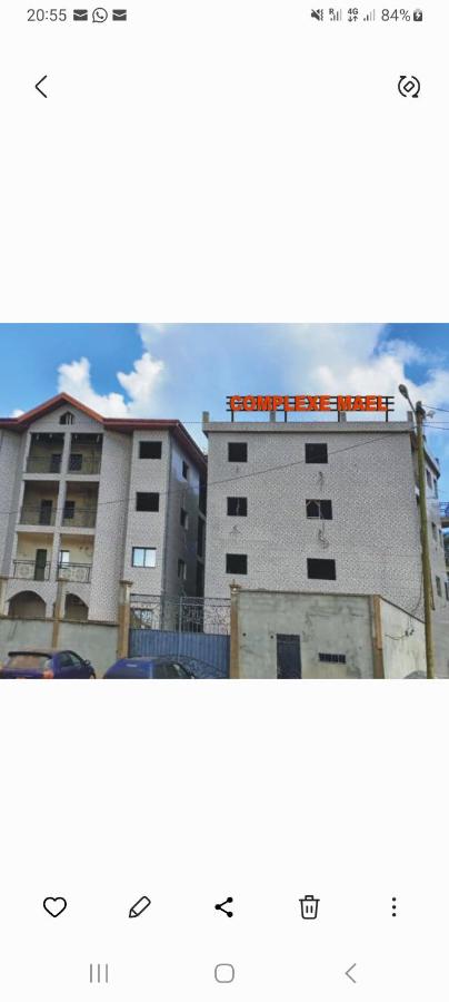 Complexe M Appartement meuble 3 chambres , 2 salles de bains une cuisine - B&B