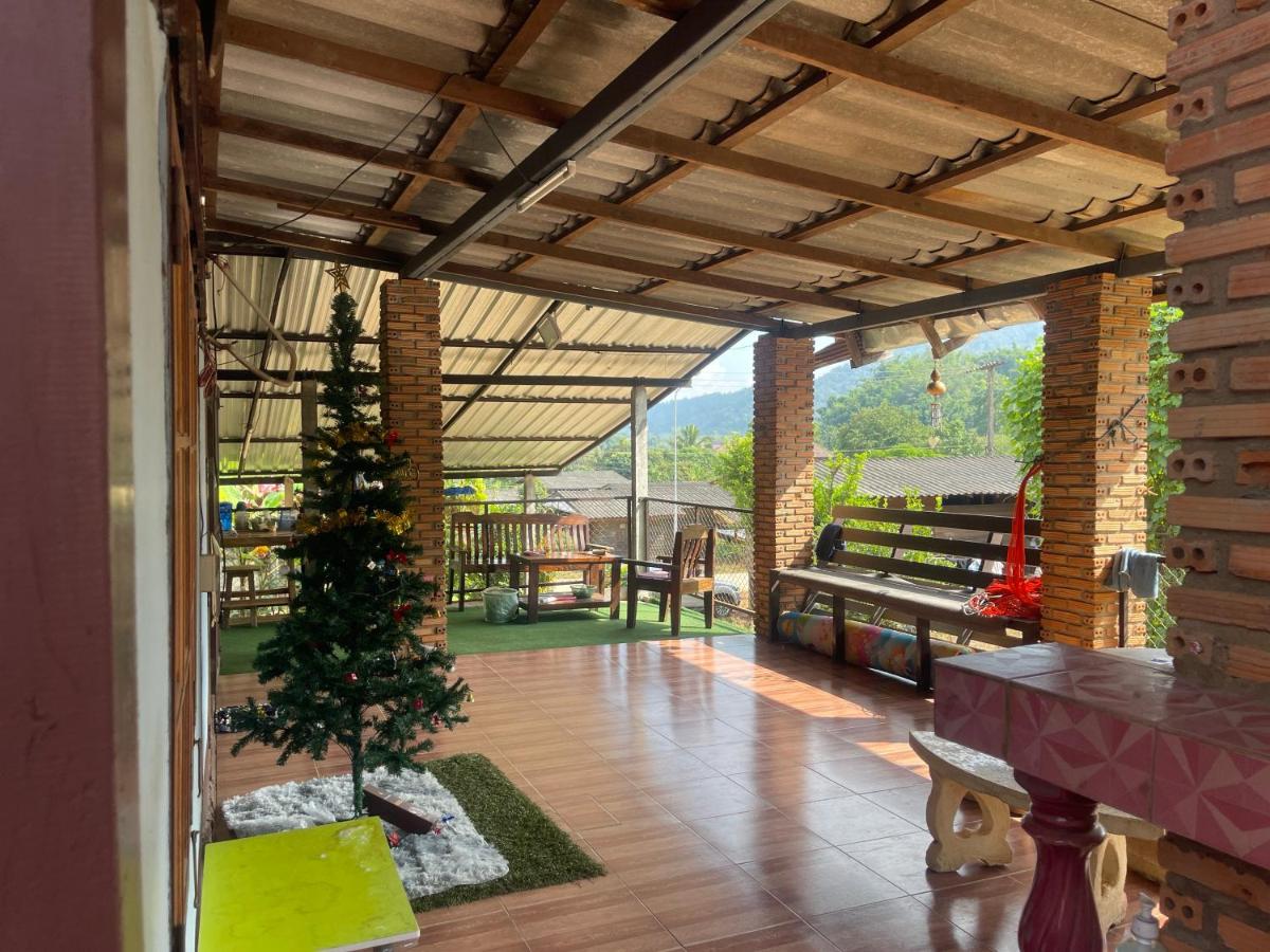 Stay with sumo homestay - B&B Chiang Mai