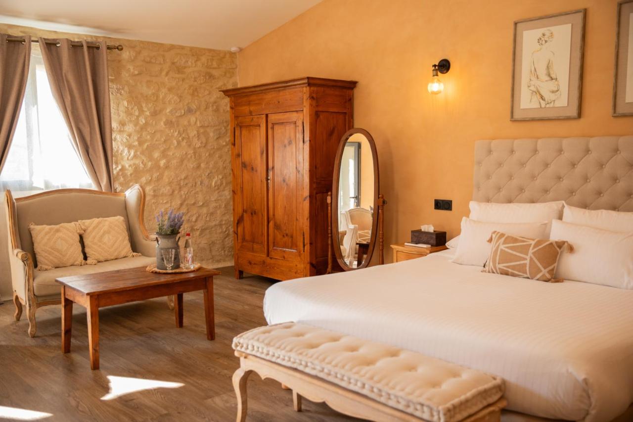 Queen Room with Spa Bath
