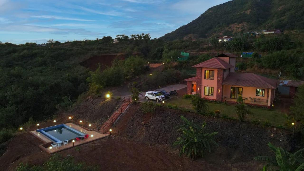 Lifeline Villas- Backwater Breeze Valley View Luxurious Infinity Pool Villa With Huge Open Area - B&B