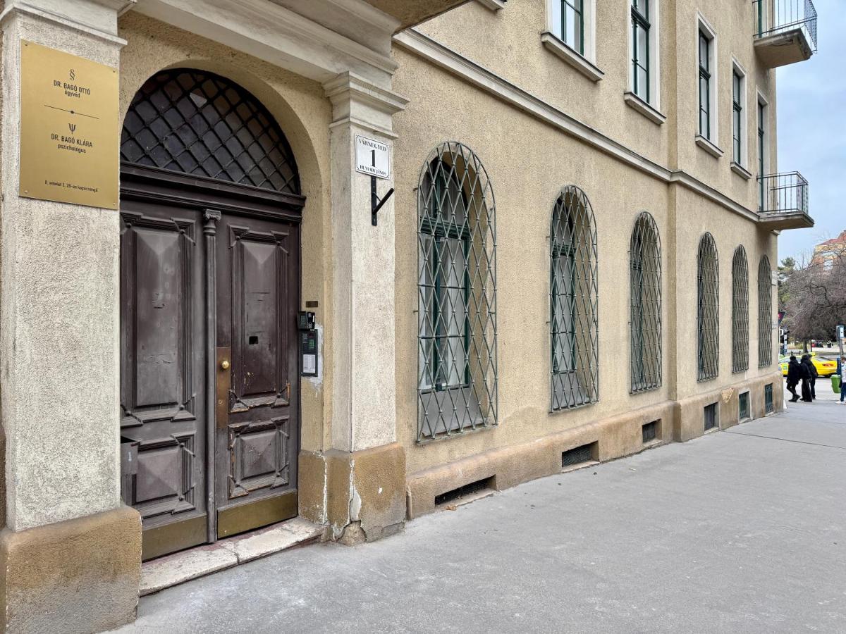 Clark & Chain Charm Grand Suite with Castle View - B&B Budapest