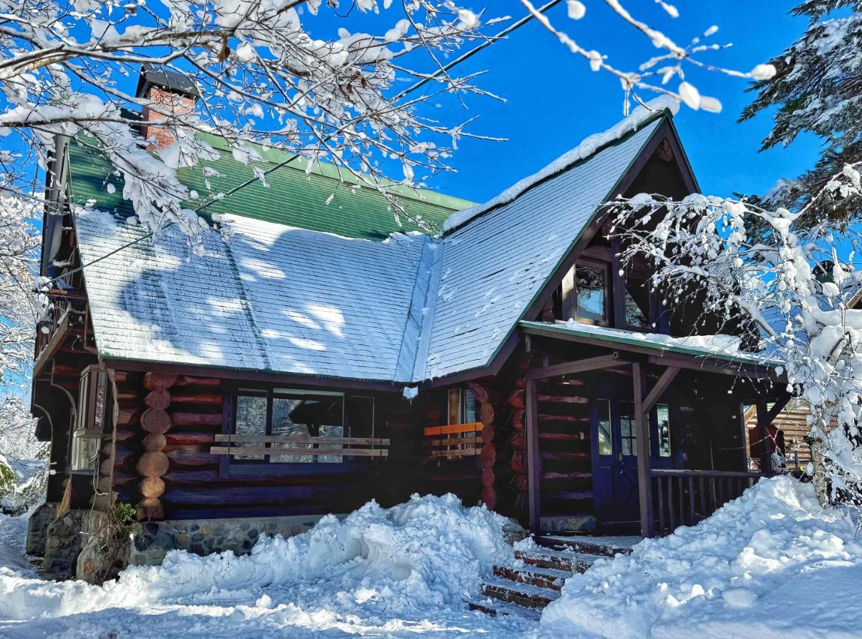Hakuba Riverside Loghouse - B&B Hakuba
