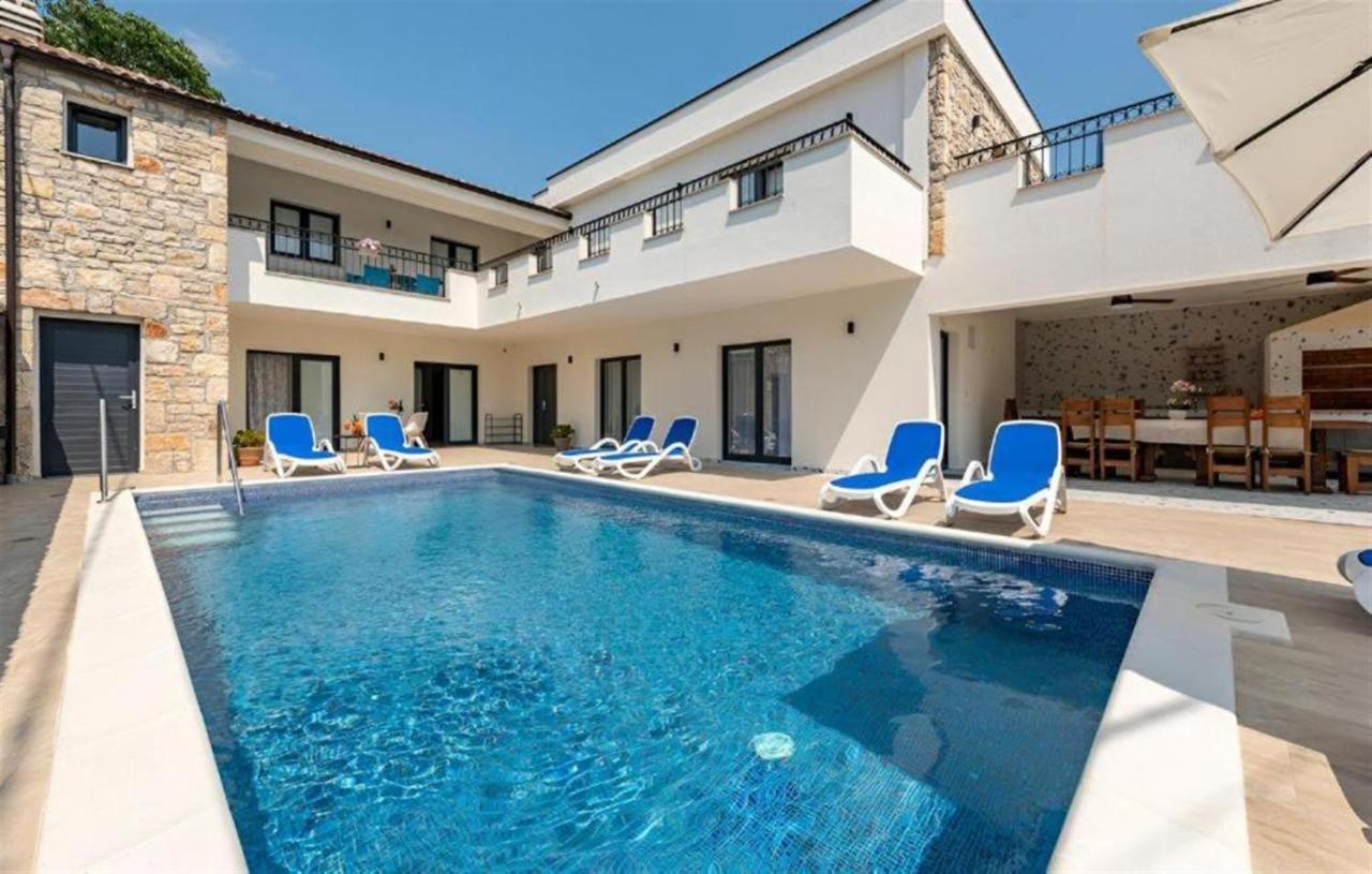 MY DALMATIA - Villa Sokol with private pool - Bed and Breakfast Donje Raštane