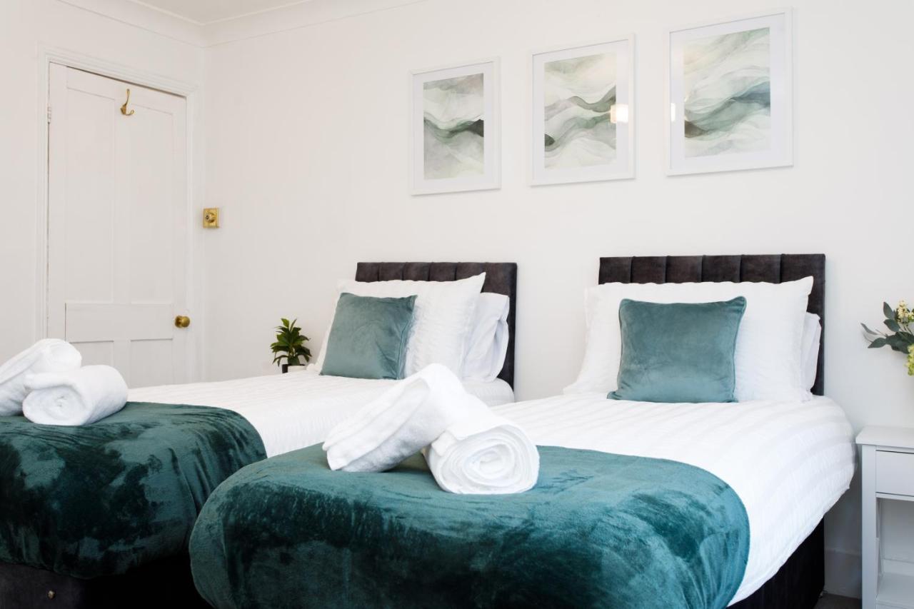 Cosy House - Stanstead Airport - B&B
