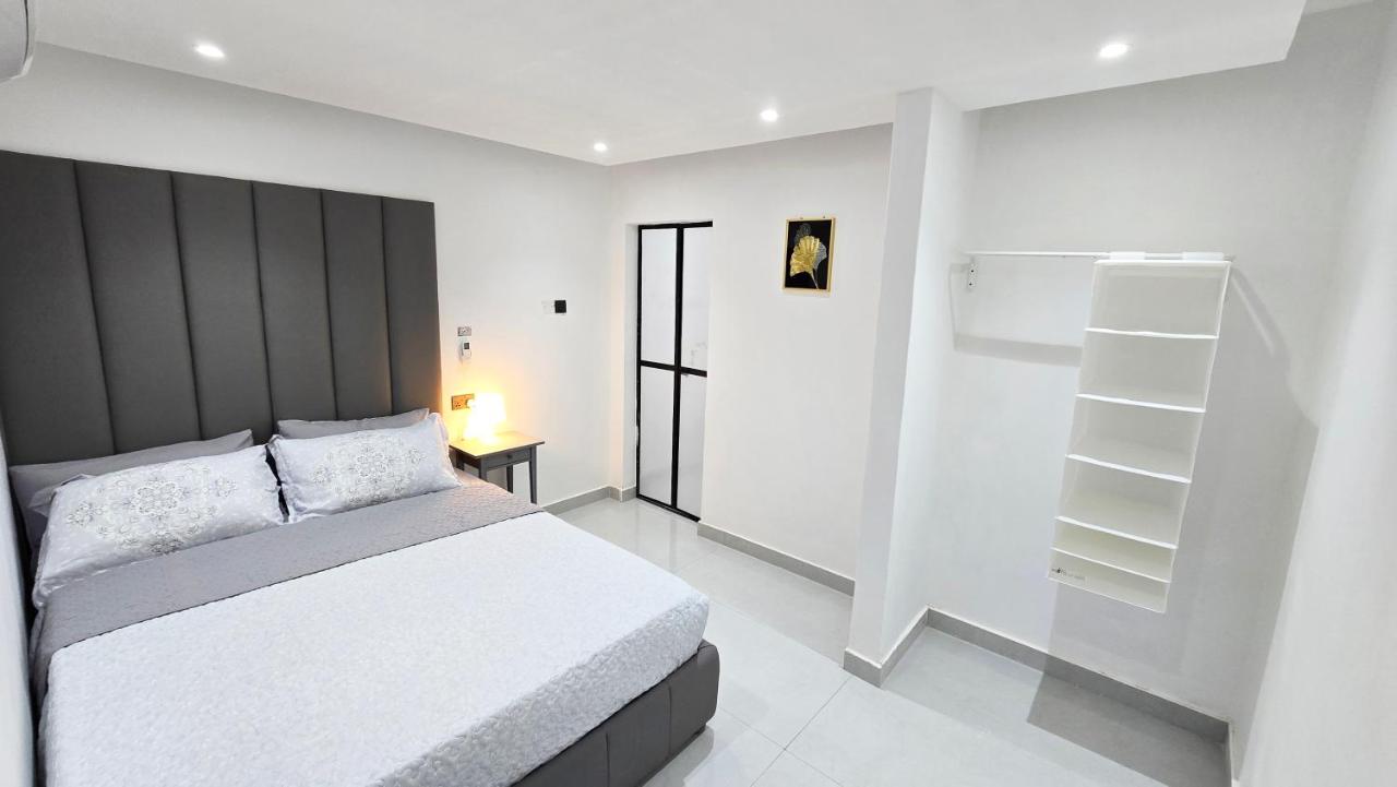 Oasis Moods Holiday Homes - Bed and Breakfast Al Ain City