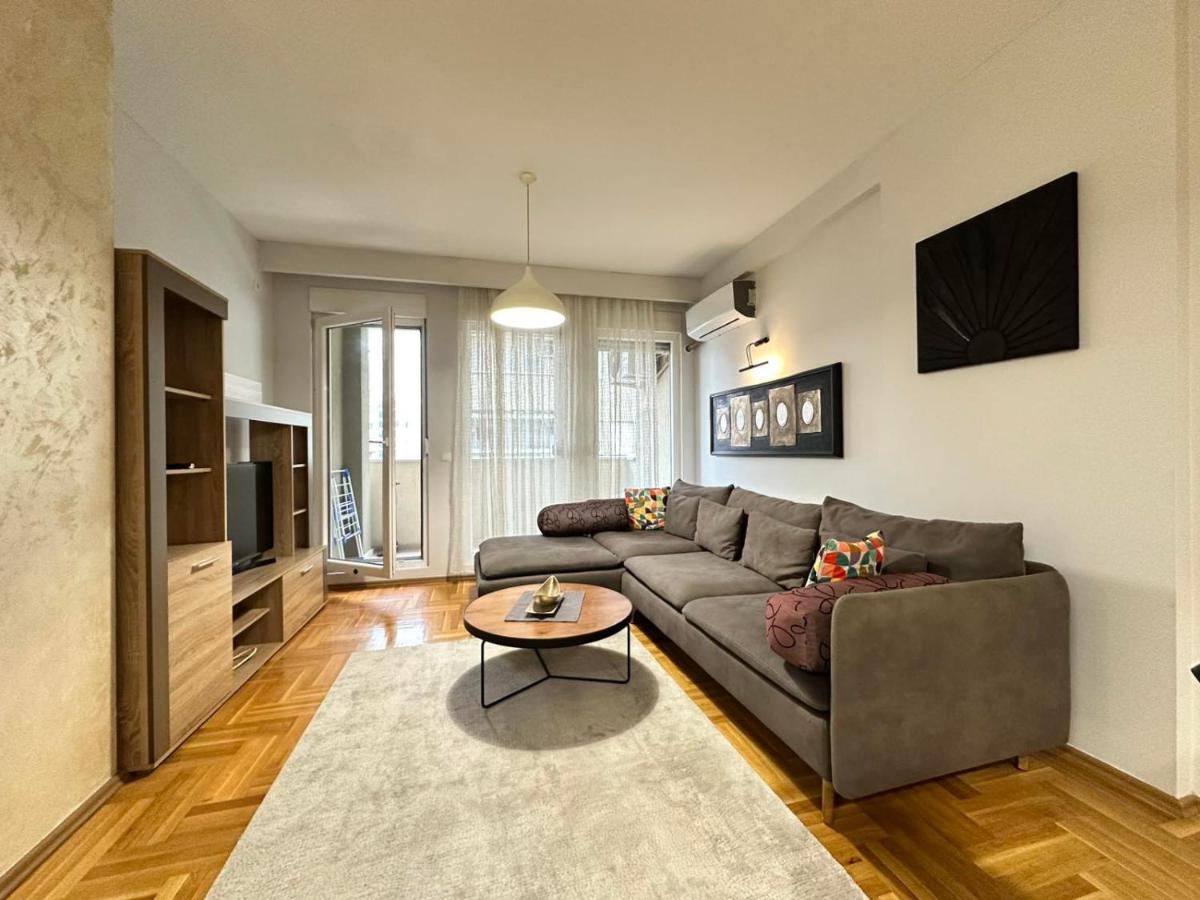 Large Apartment - Ferienwohnung