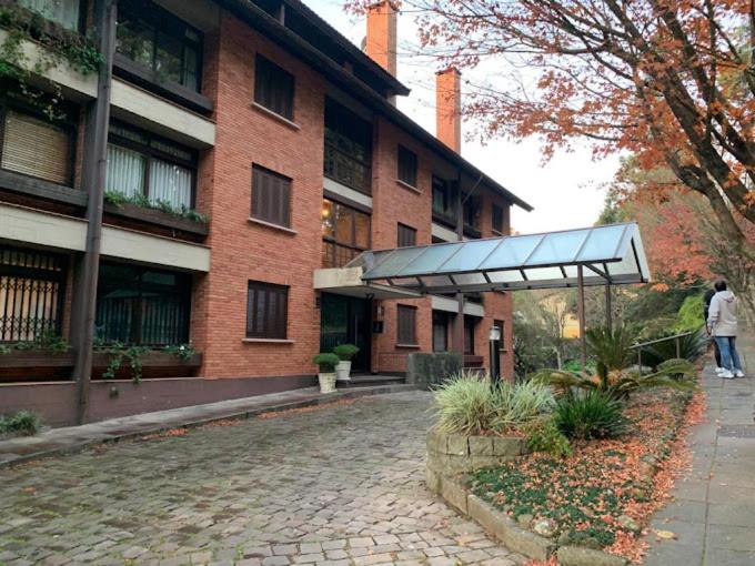 Morada de Bergamo Apto Perto lago Gramado - Bed and Breakfast