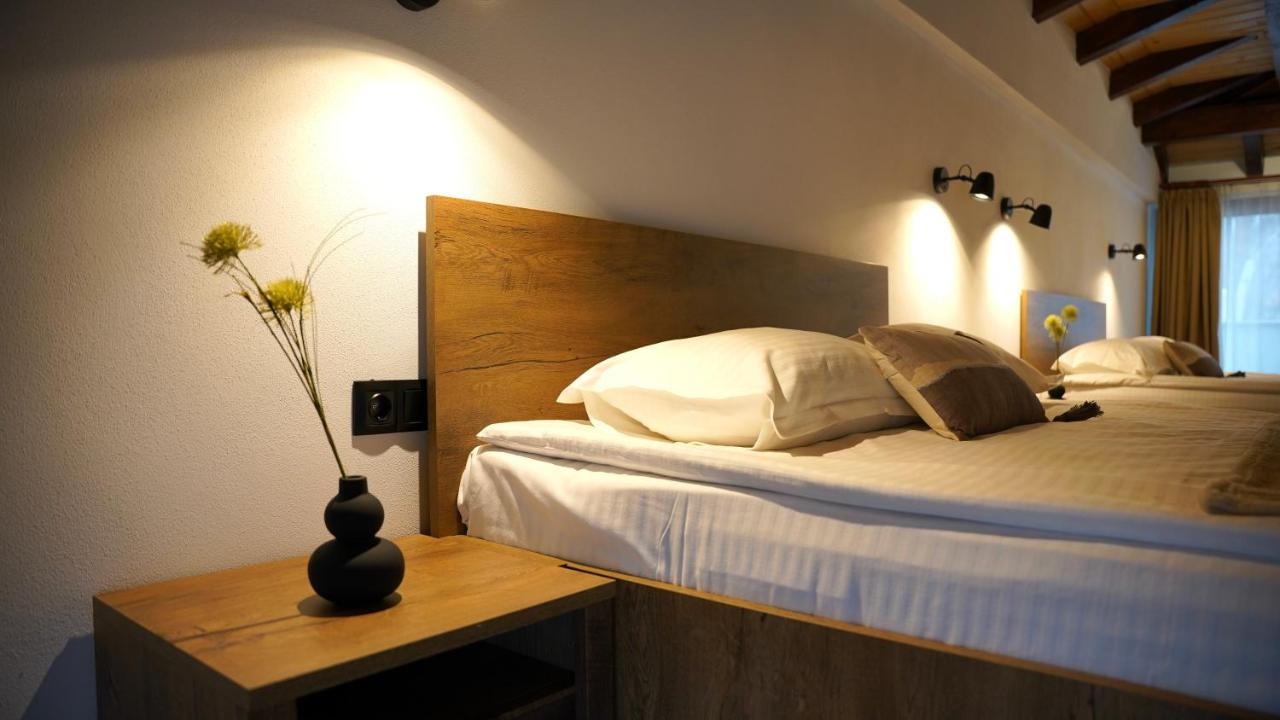 Deluxe Family Suite