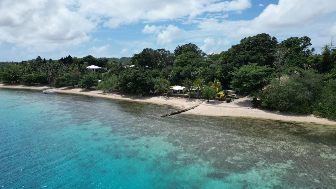 Vavau Beachfront Villas - B&B