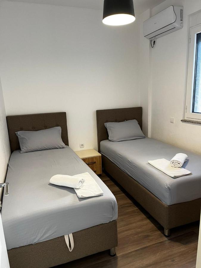 Appartamento con 2 Camere da Letto e Terrazza 