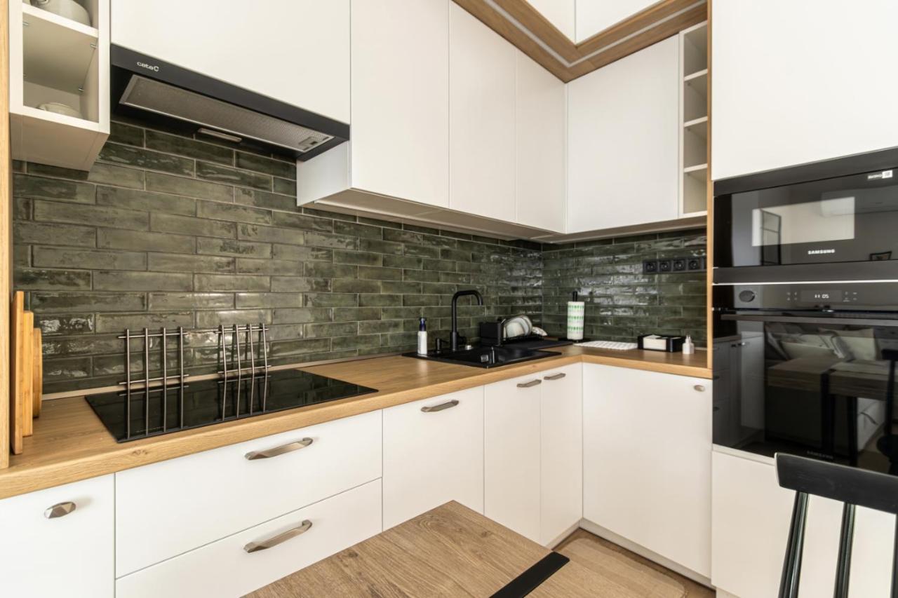Buda Top Floor Apartment with Terrace & View - Ferienwohnung Budapest