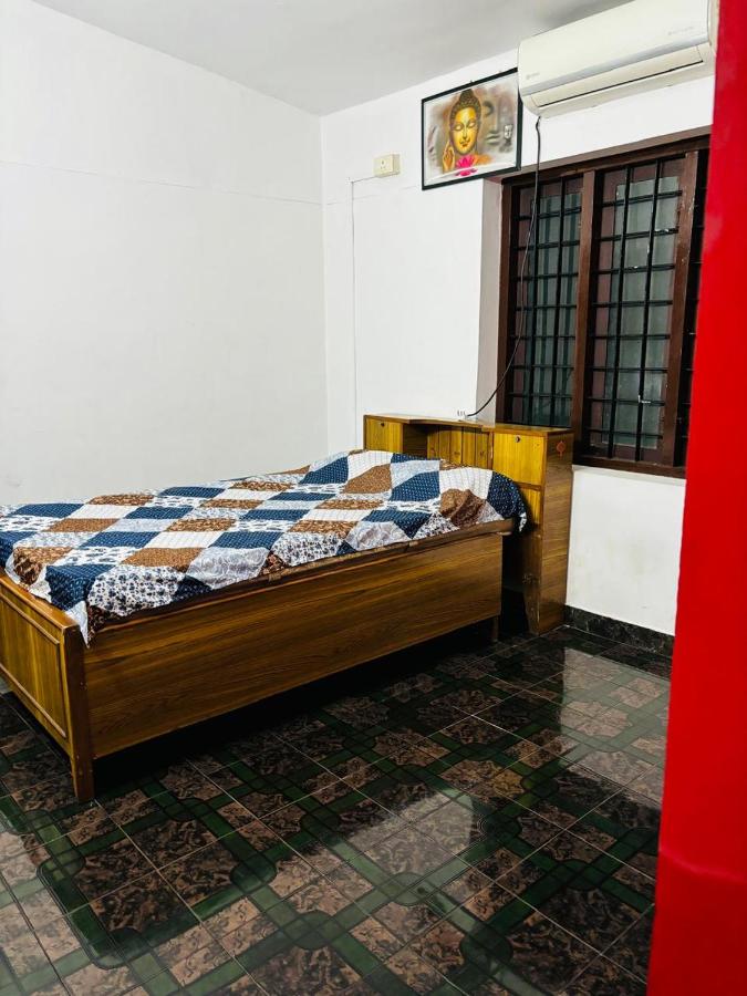 LUXUS INN JA - Padmanabha - B&B Thiruvananthapuram