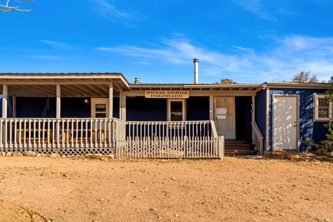 Mountain Farm Stay, Alpacas and Views, Royal Gorge 15min - B&B