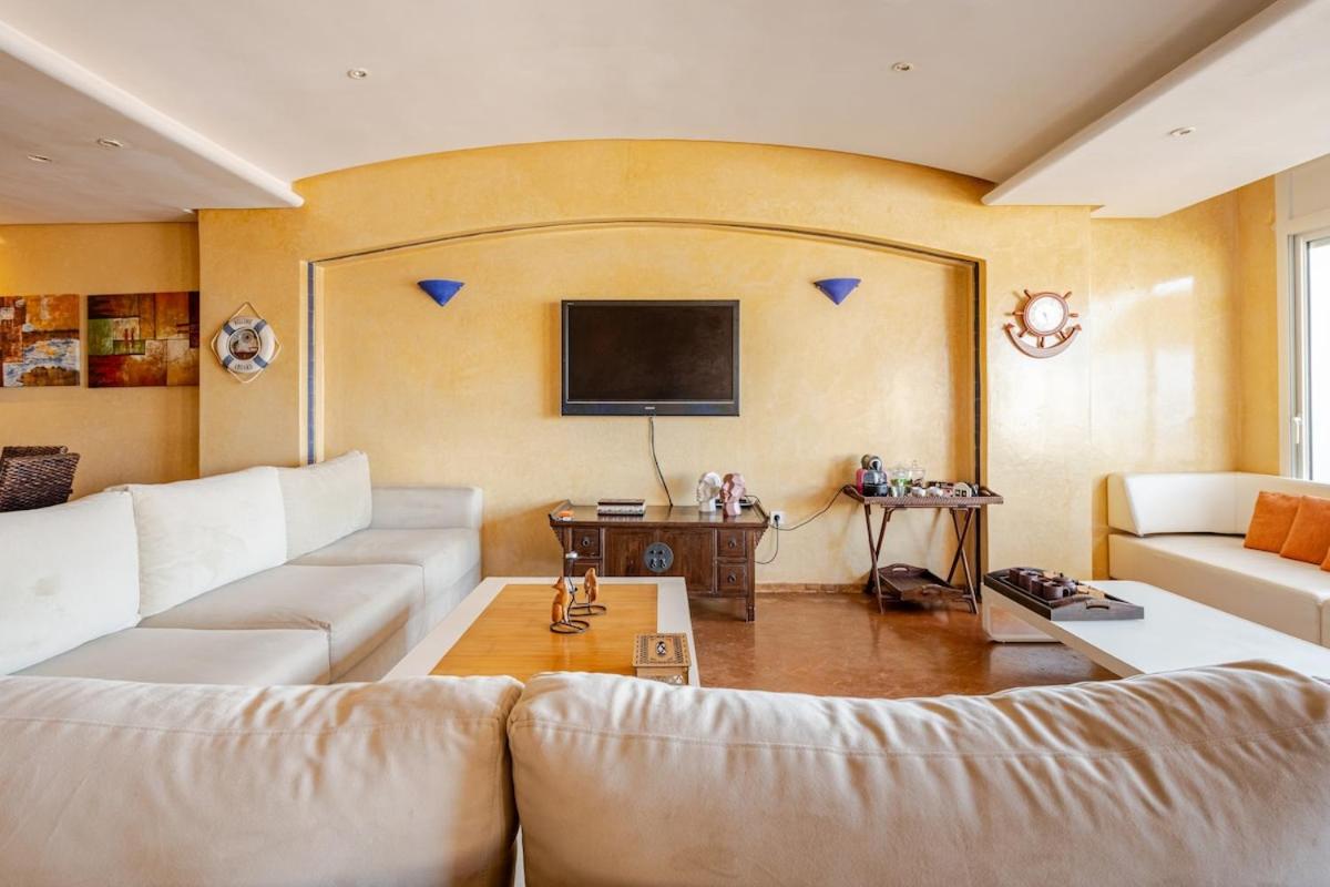 Villa Rokia 4Br beachfront Bouznika - Chambres d’hôtes Bouznika