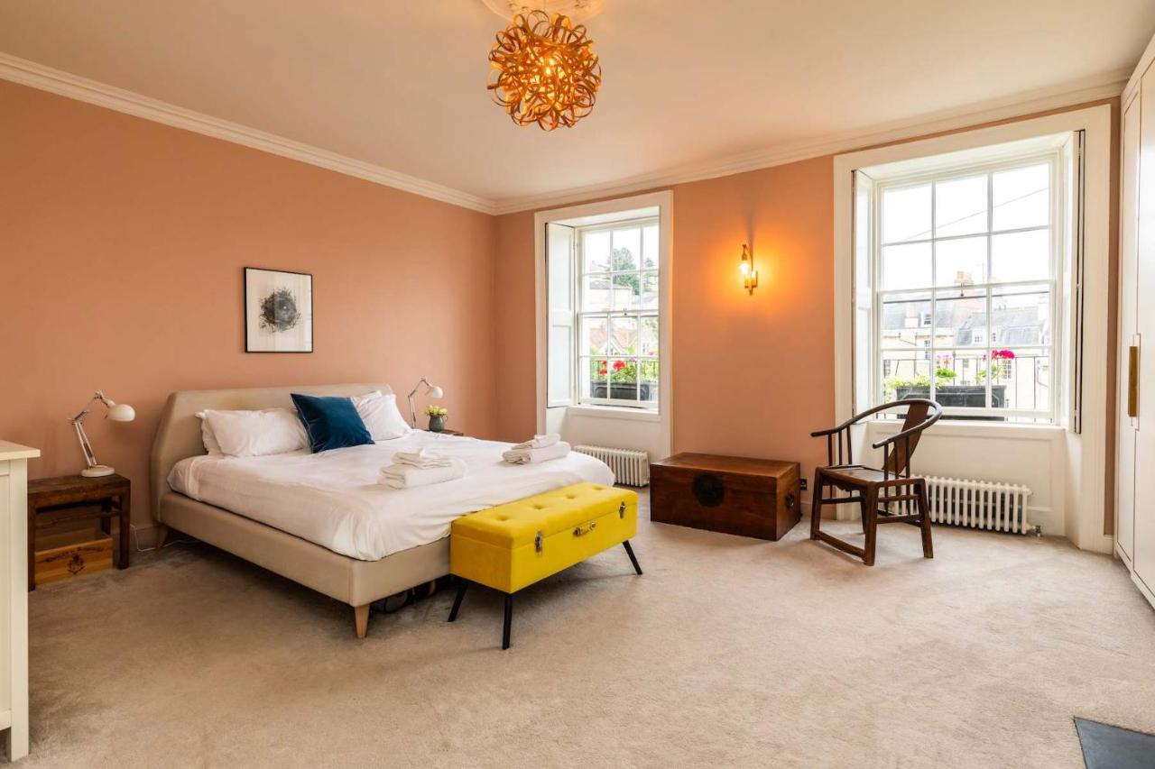 Grand Georgian Townhouse with Garden - Chambres d’hôtes Bath
