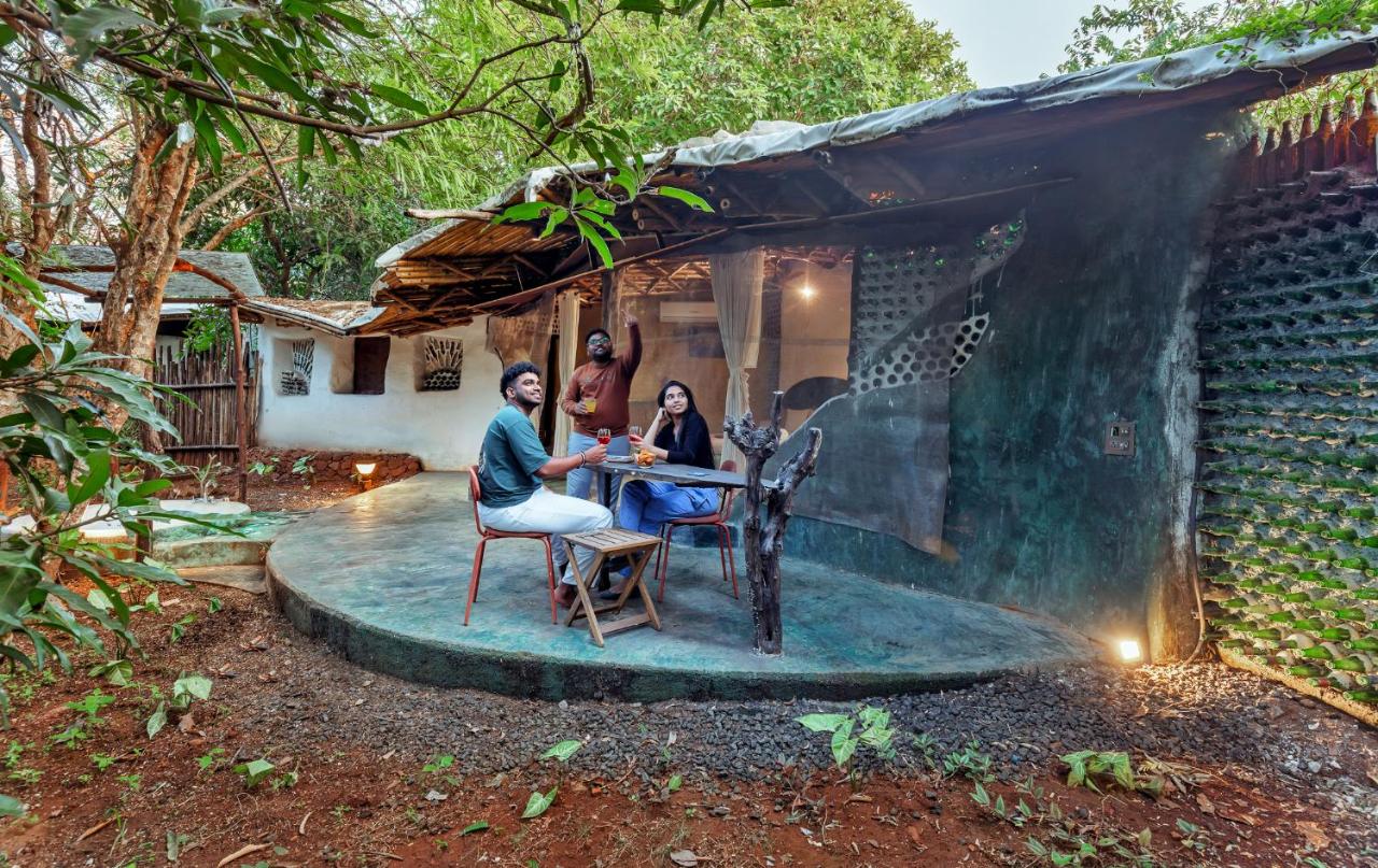 SaffronStays Maativan - B&B