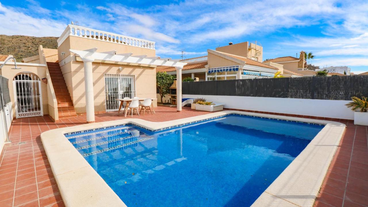 Vila Guapa - Villa de dos dormitorios en San Juan de los Terreros - B&B