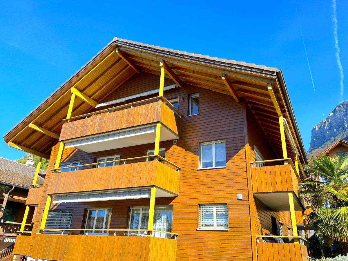 SwissHut Stunning Views Alps Lake - Apart. Innerdorf - B&B