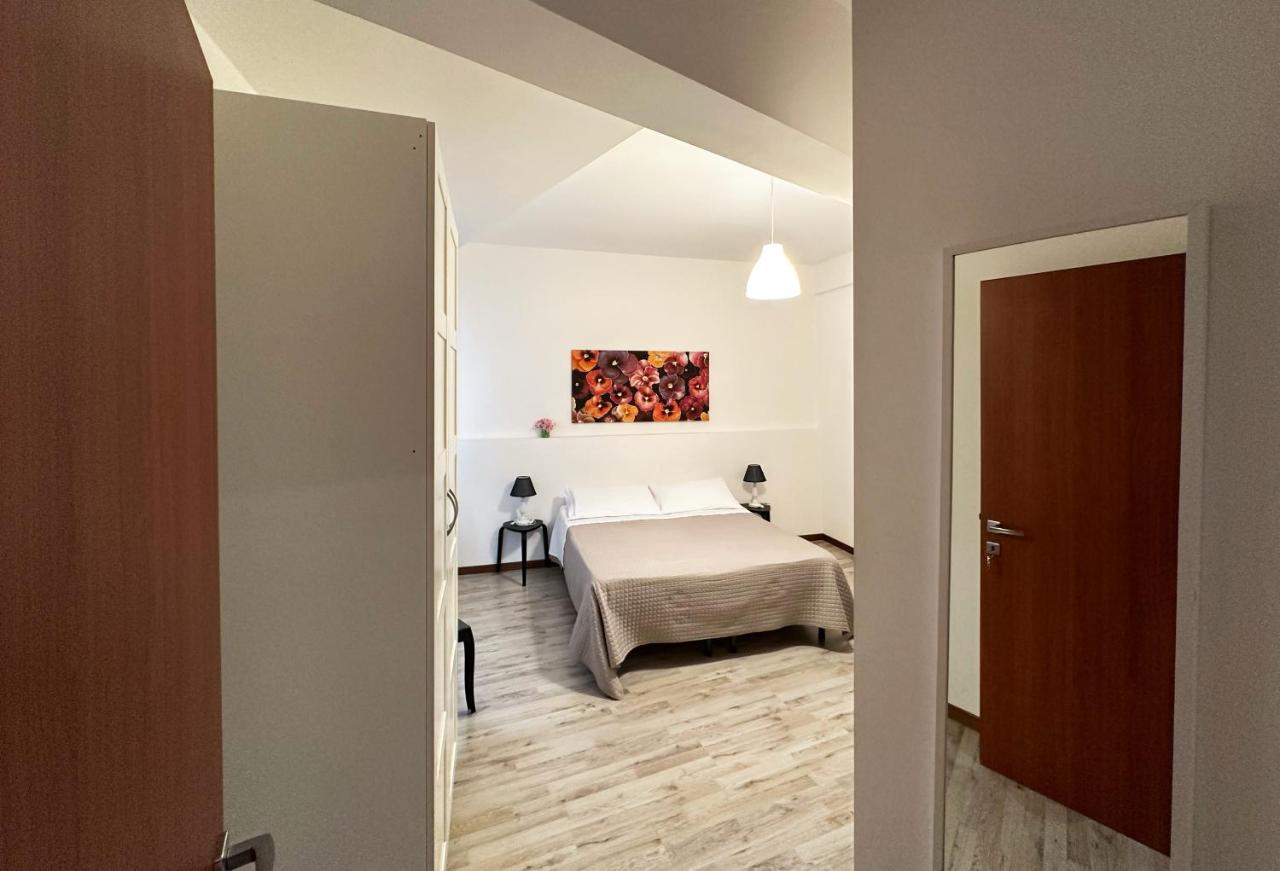 Camera Doppia con Letti Singoli con Bagno Privato 