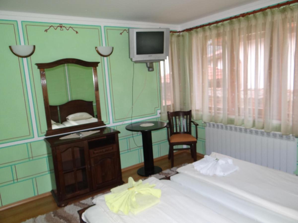 Dreibettzimmer