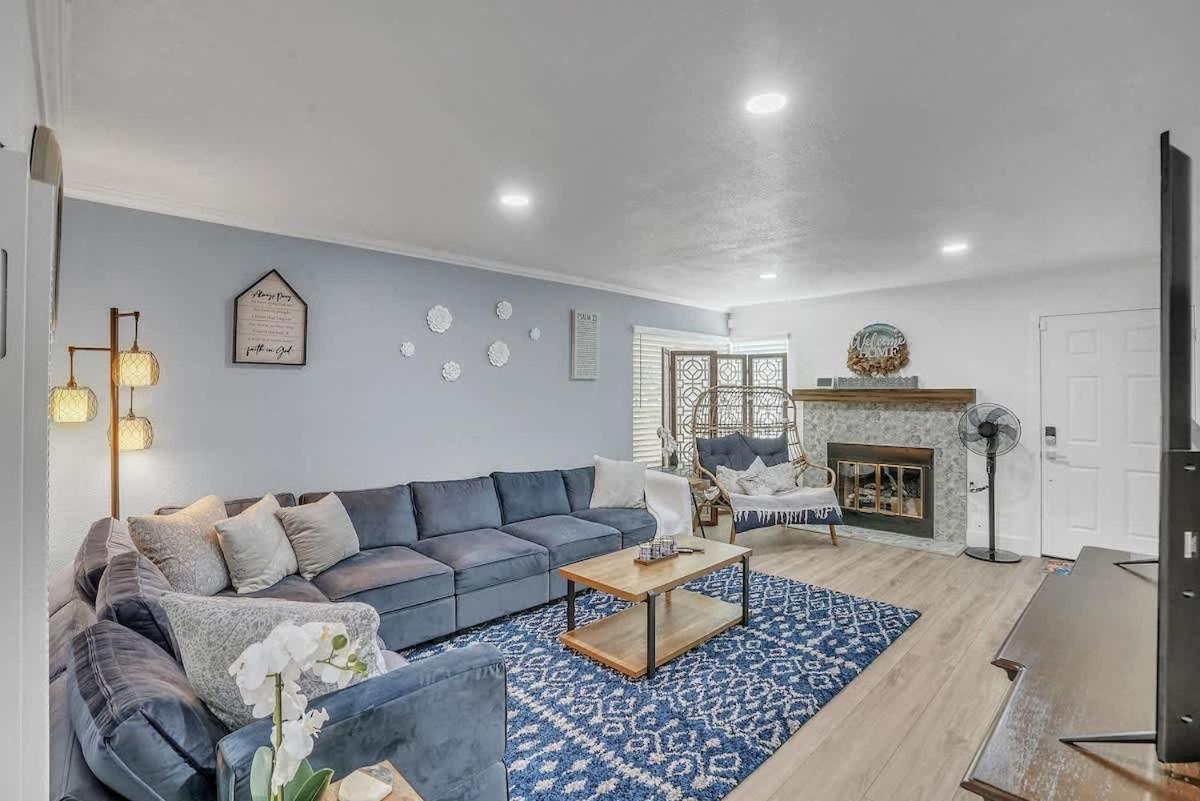 3bed 3bath blocks to the beach and bay in PB - B&B San Diego