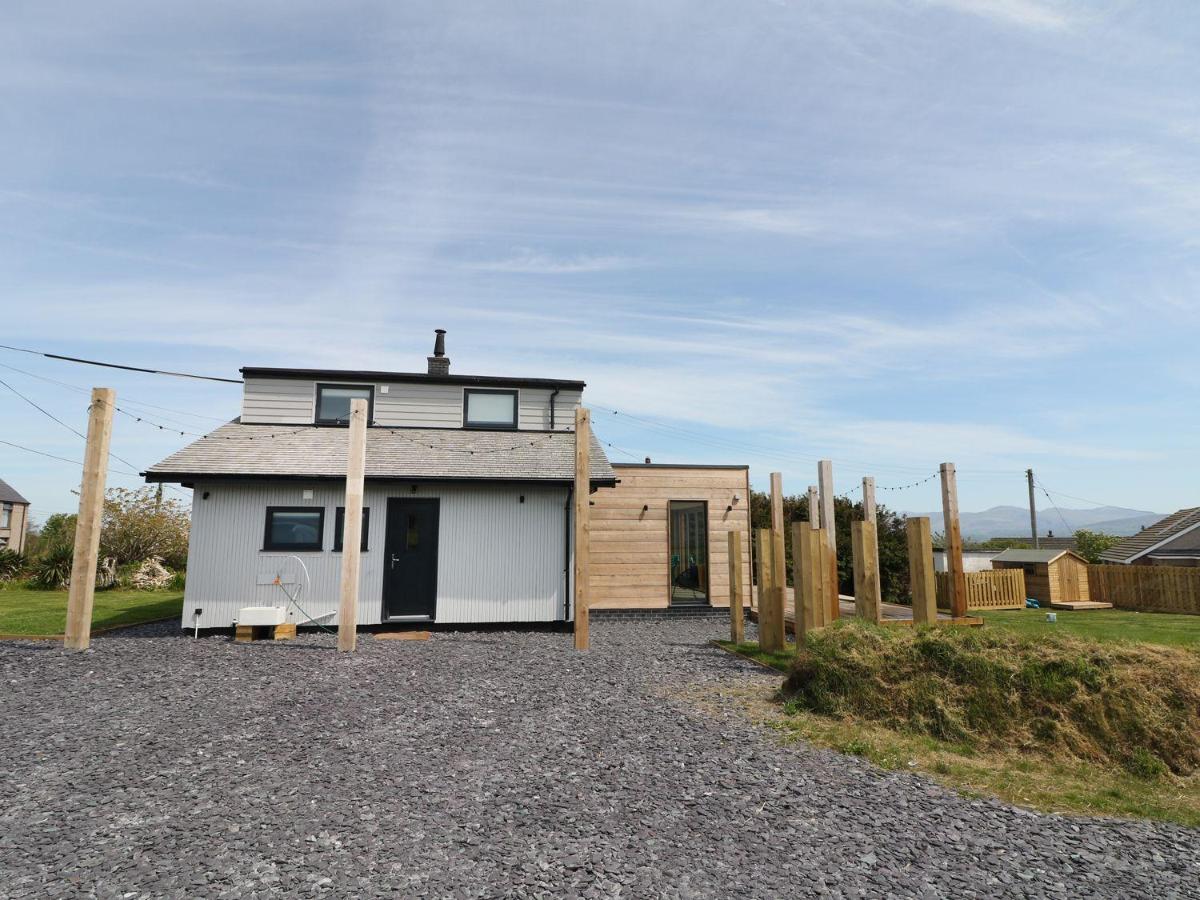 Forest Lodge - Chambres d’hôtes Llanfairpwllgwyngyllgogerychwyrndrobwllllantysiliogogogoch