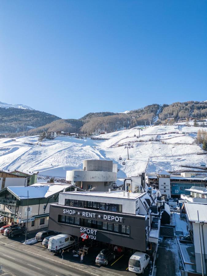 Apartamento de 2 dormitorios con balcón