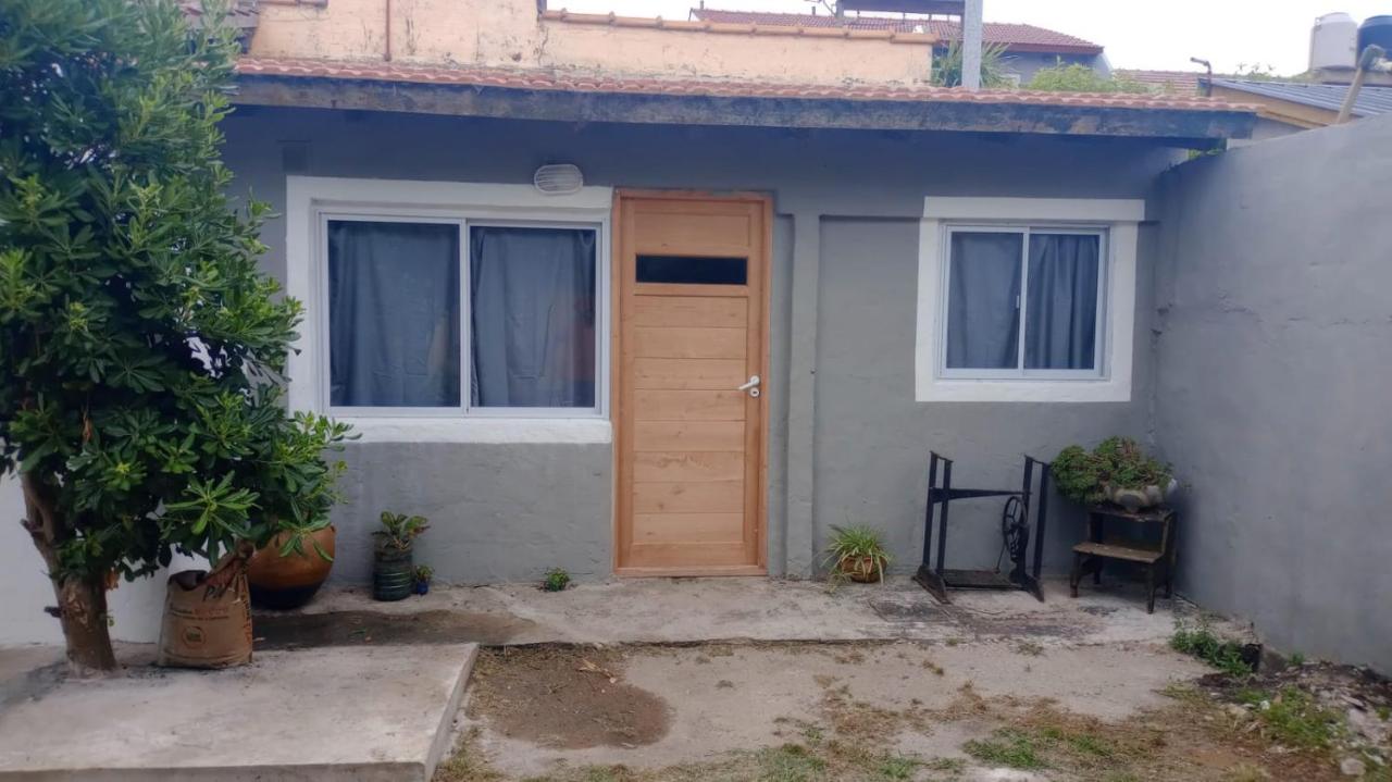 Casa a media cuadra del mar - B&B