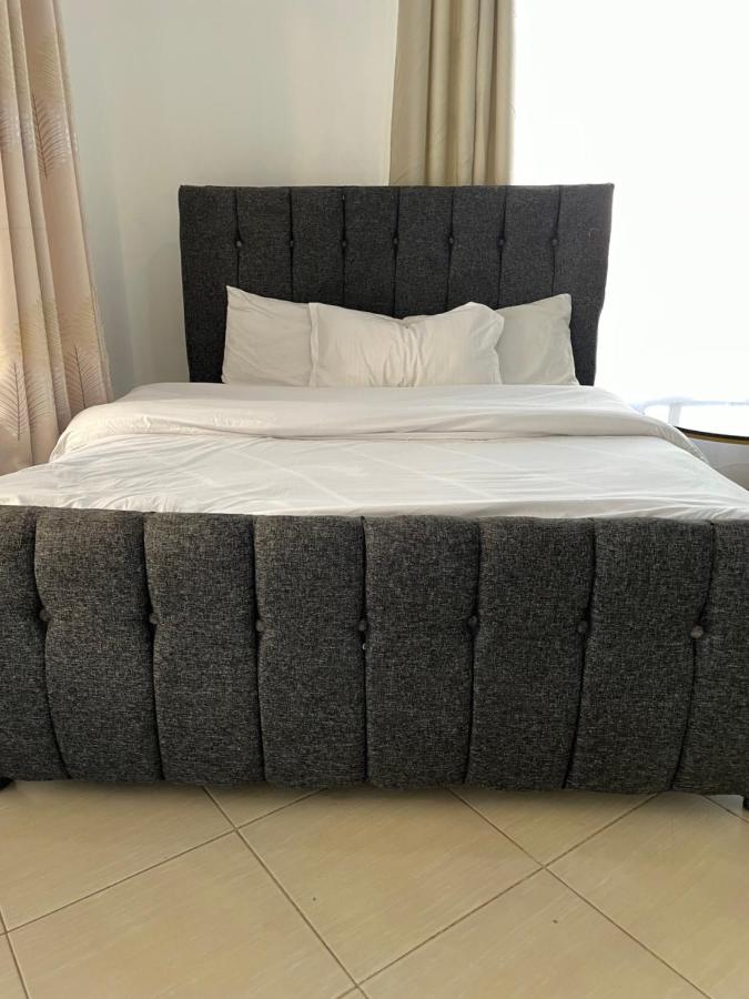 Appartement met 1 Slaapkamer, Balkon en Uitzicht op de Stad