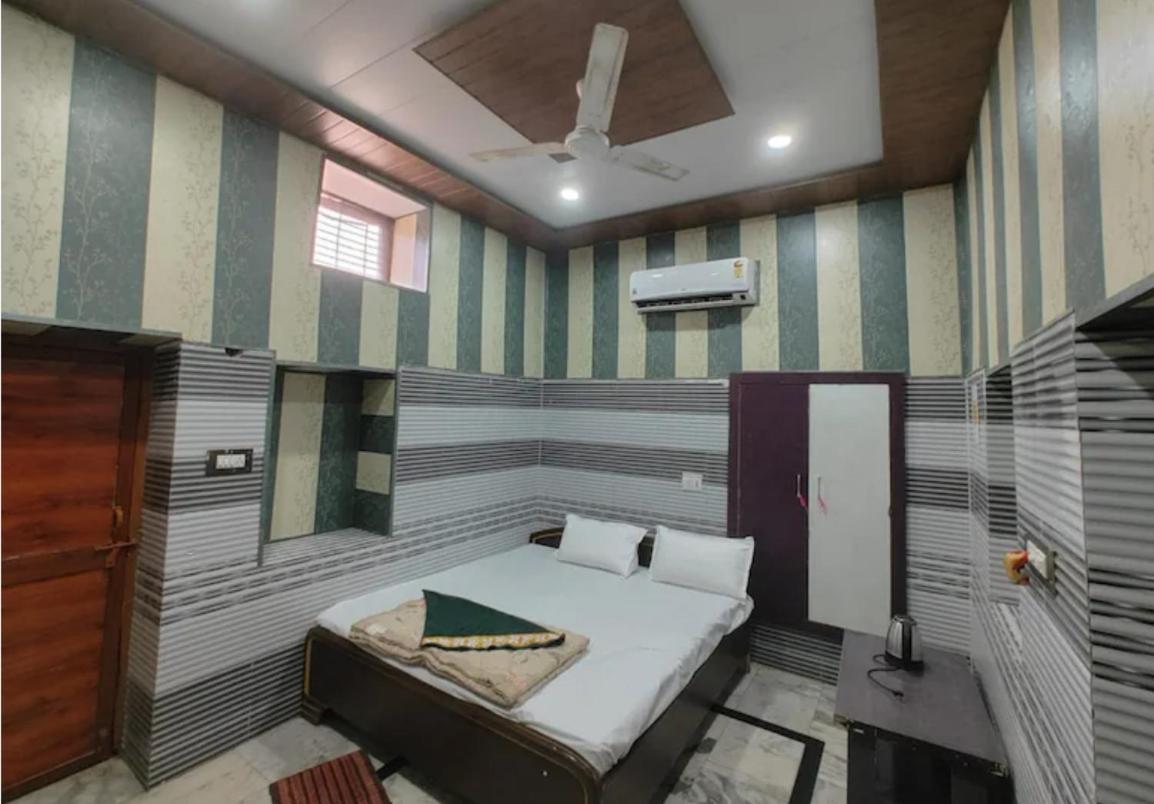 Bhagat Ji Guest House - B&B Ayodhya