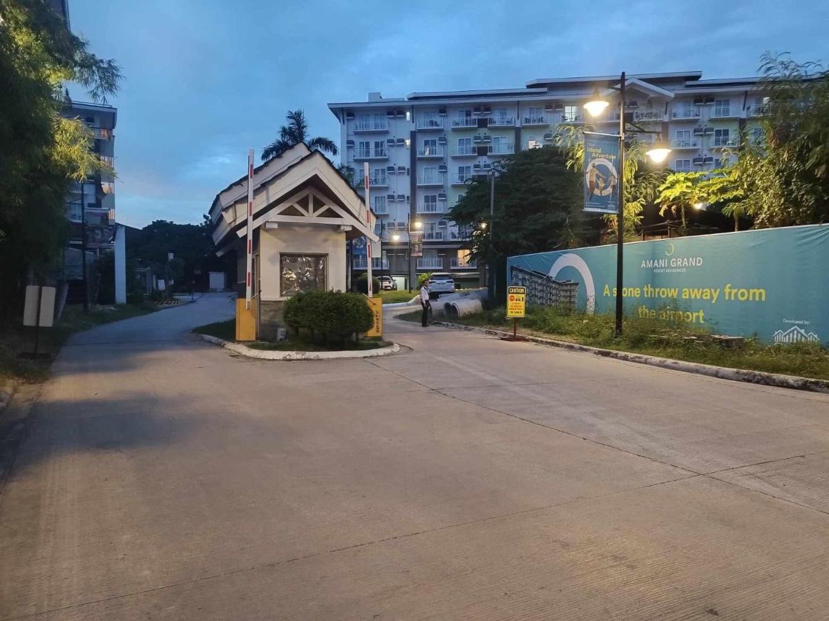 Lauriz Place at Amani Grand Resort and Residences - Bed and Breakfast Lapu-Lapu City