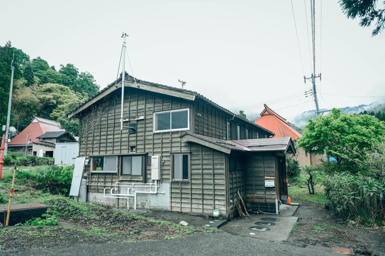 ツギハギの家 - B&B