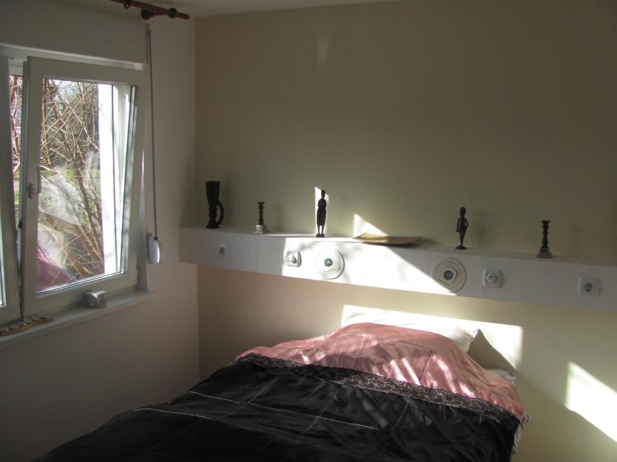 Single Room with Shared Bathroom