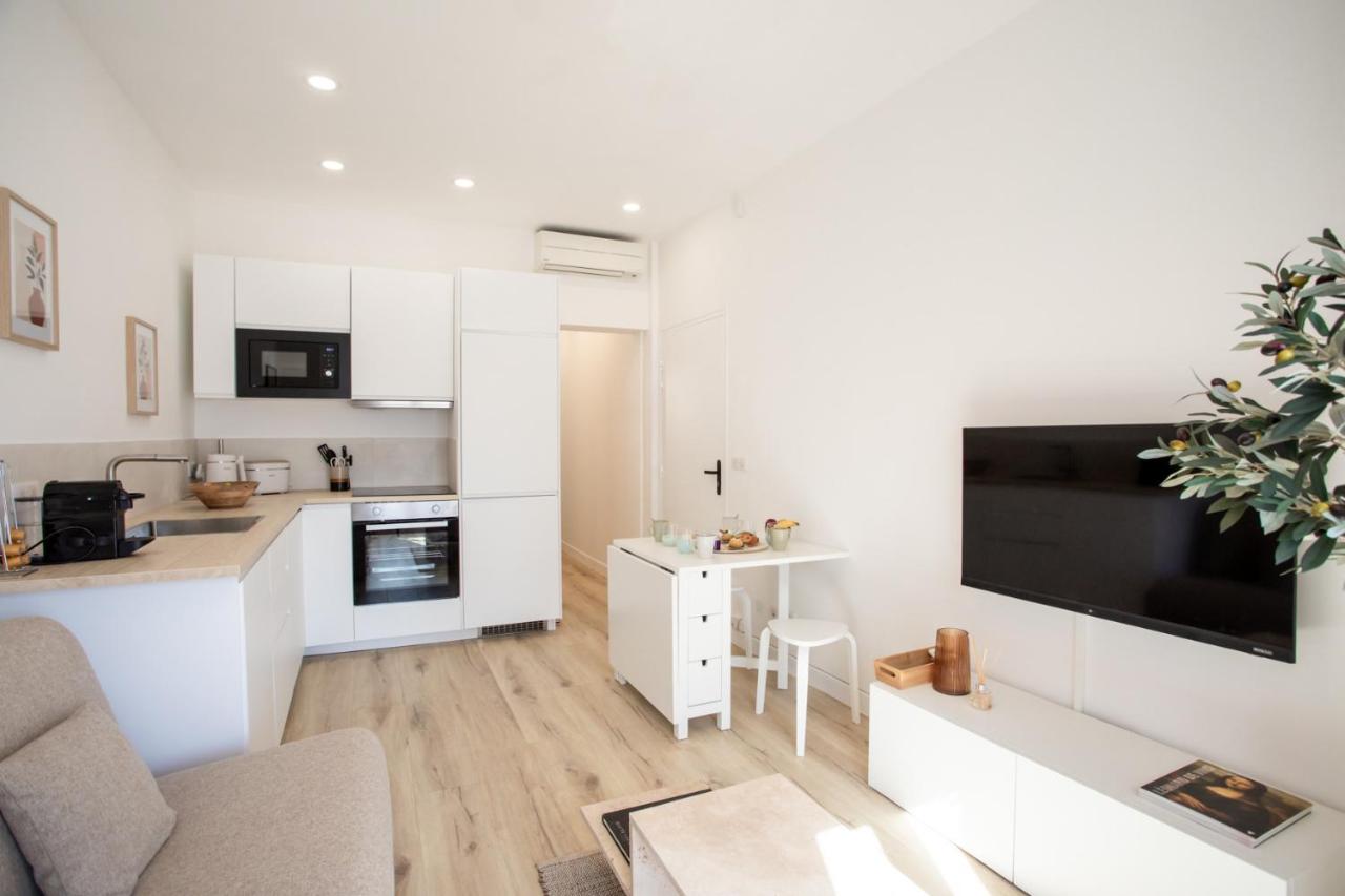 3P au coeur de Juan les Pins - B&B Antibes