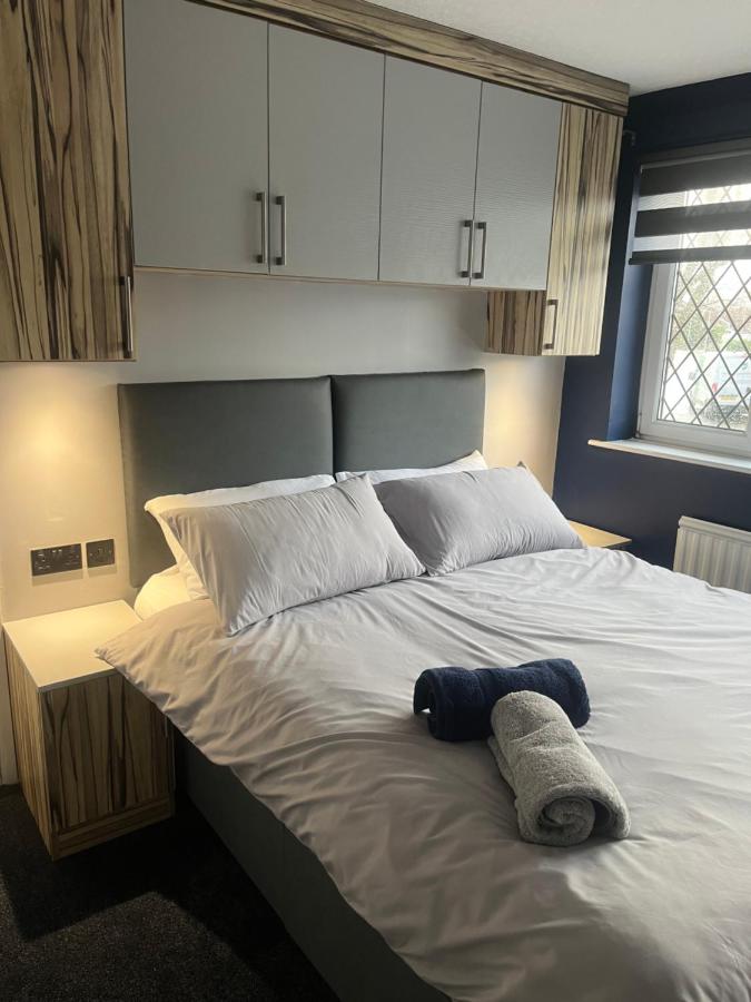 Tweepersoonskamer met Gedeelde Badkamer