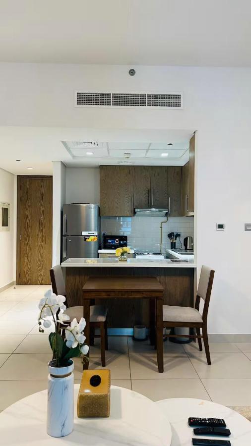 MontRose residence Tower A 1BR Apartment - B&B