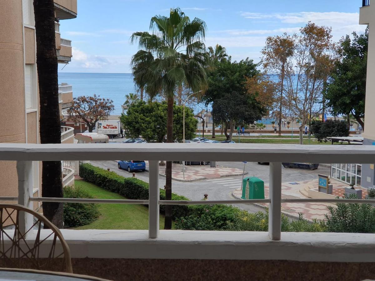 Primera linea de playa con vistas al mar con Garaje B - B&B Torremolinos