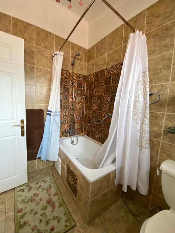 Standard Double Room with Shared Bathroom