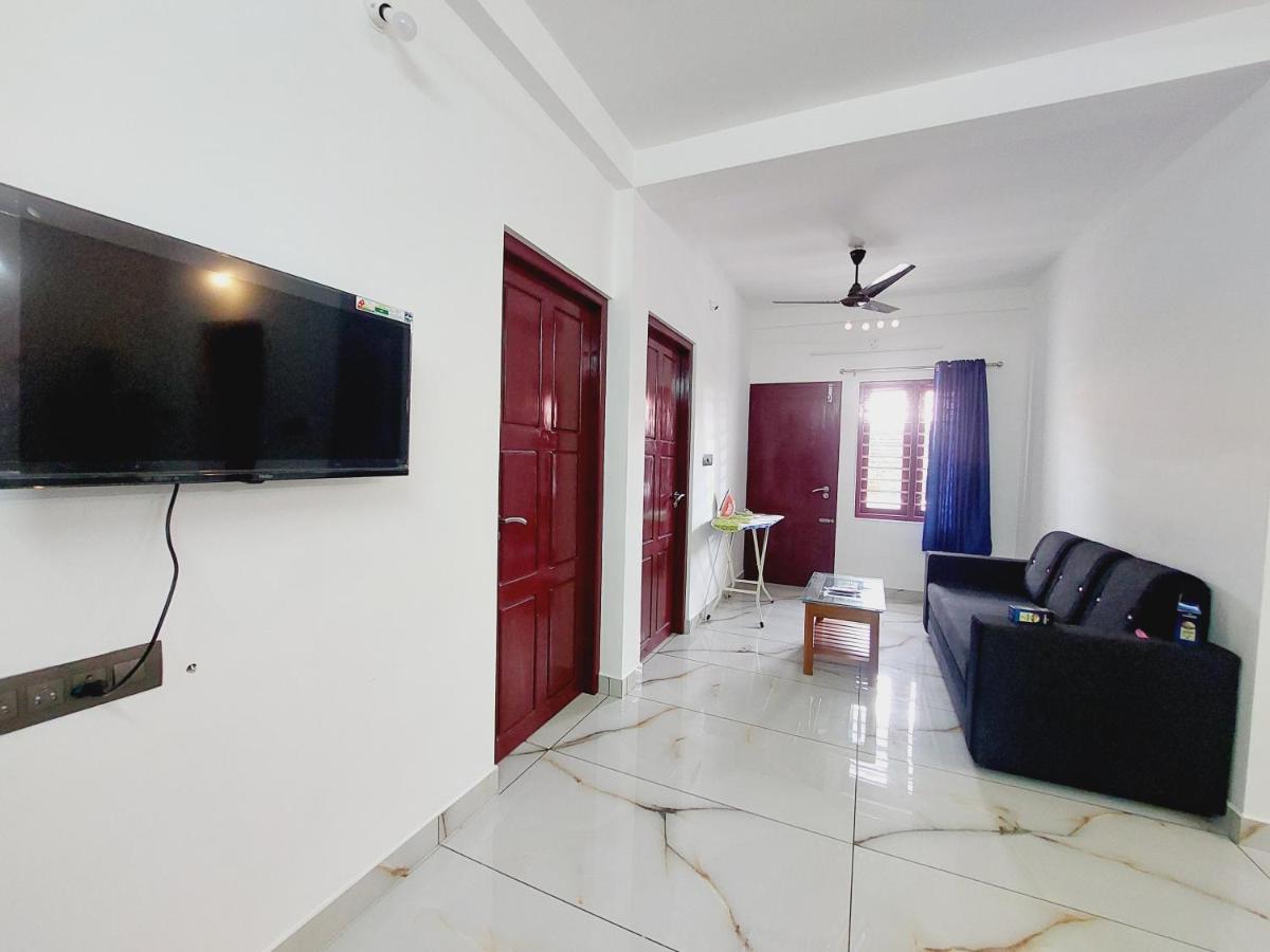 ISHAz - Ferienwohnung Ernākulam