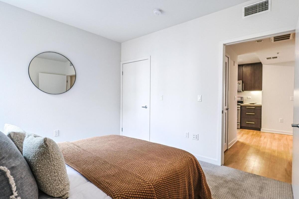 Trendy 2BR Steps to Promenade Beach & SM Pier! - B&B