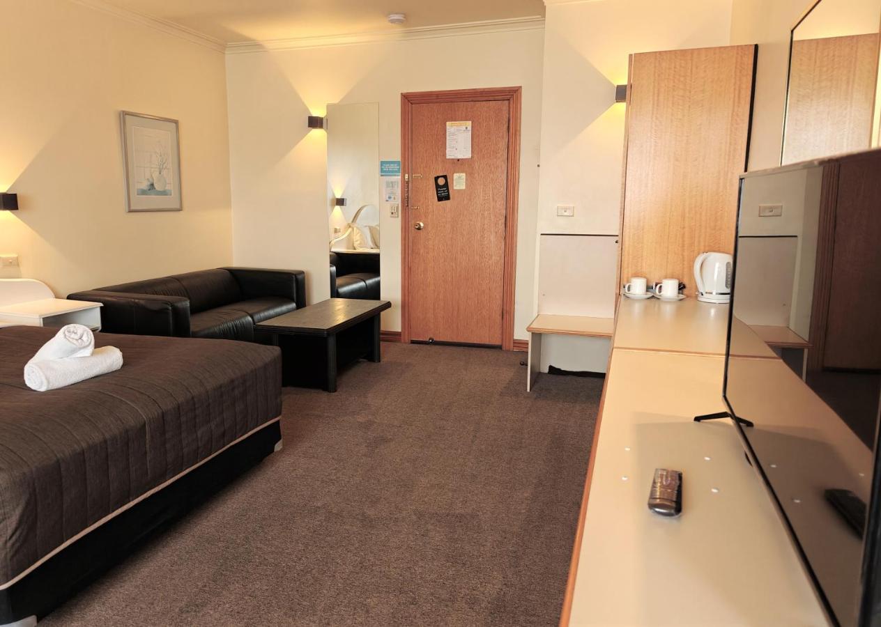 Triple Room with Spa Bath
