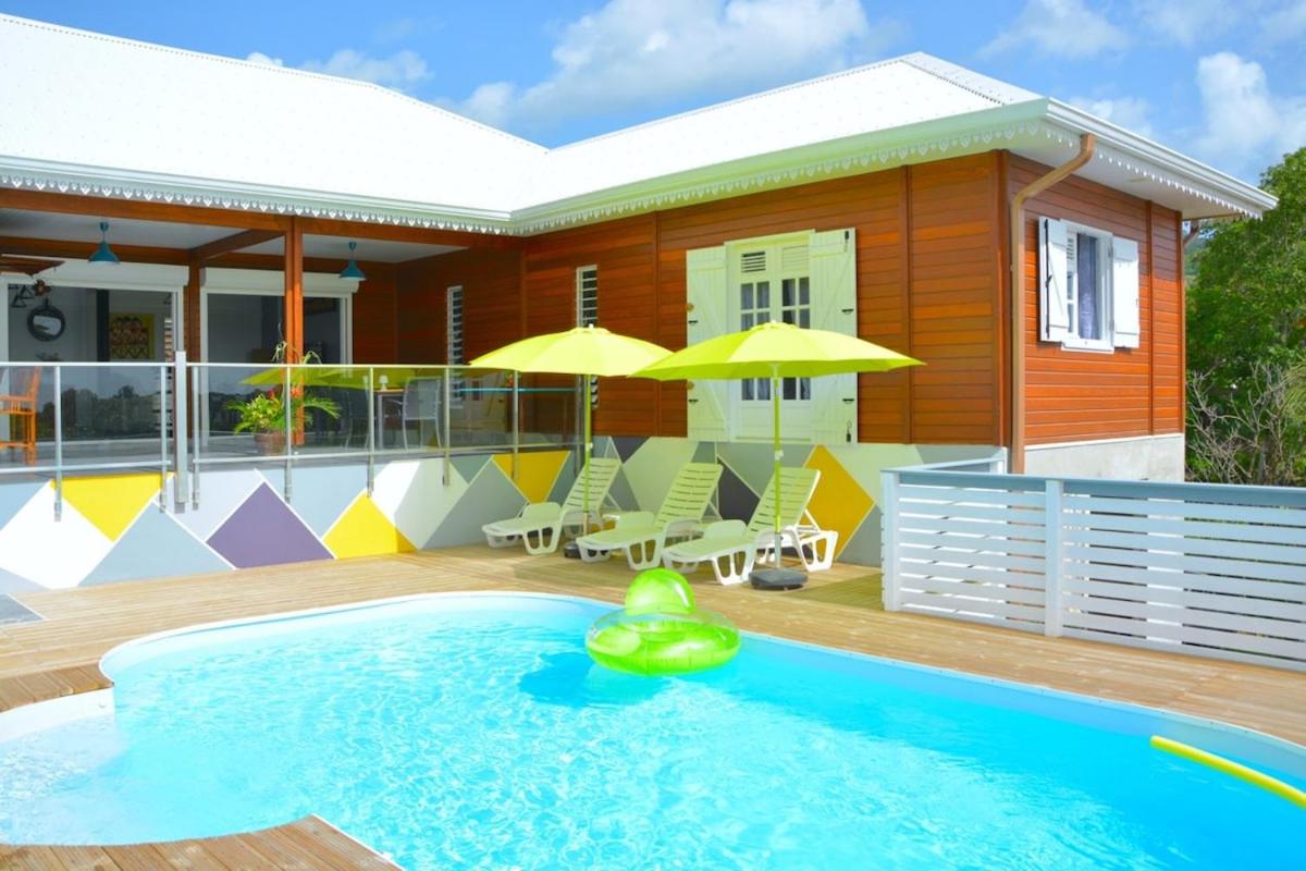 Villa Anj'any DESHAIES - 5 minutes à pieds de la plage - B&B